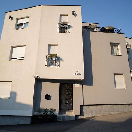 Urban Suites & Apartments モスタル エクステリア 写真