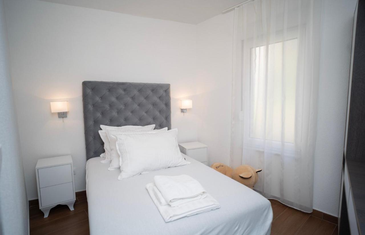 Urban Suites & Apartments モスタル エクステリア 写真